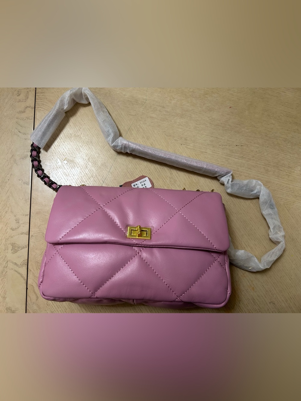 COWHIDE Quilted Pink Shoulder Bag with Gold Turn-Lock